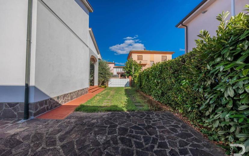 Villa bifamiliare via Valdera Pontedera, Centro, Ponsacco — foto 12 di 21