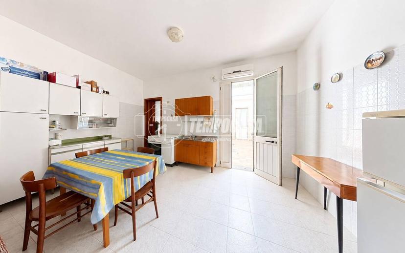 Terratetto unifamiliare via Caporale Ernesto Gaetani 22, Melpignano — foto 6 di 27