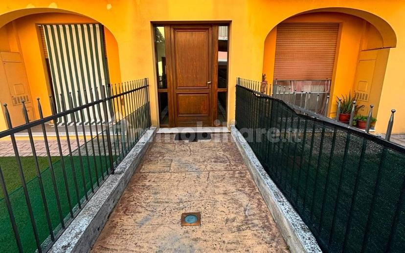 Trilocale via Monte San Michele, Centro, Fiesse — foto 14 di 21