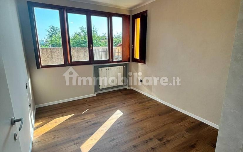 Trilocale via Monte San Michele, Centro, Fiesse — foto 15 di 21