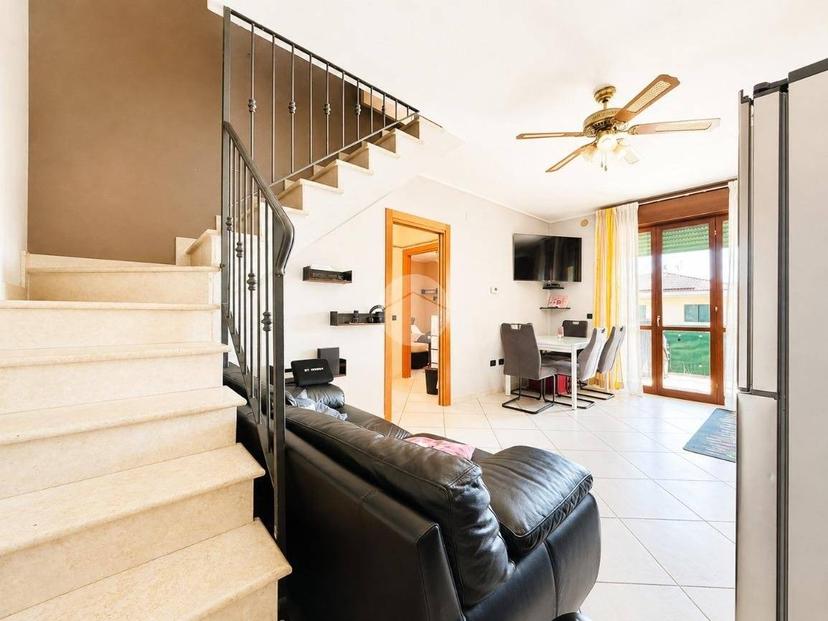 Trilocale via Giovanni Vendemini 39, Centro, Savignano sul Rubicone — foto 11 di 34