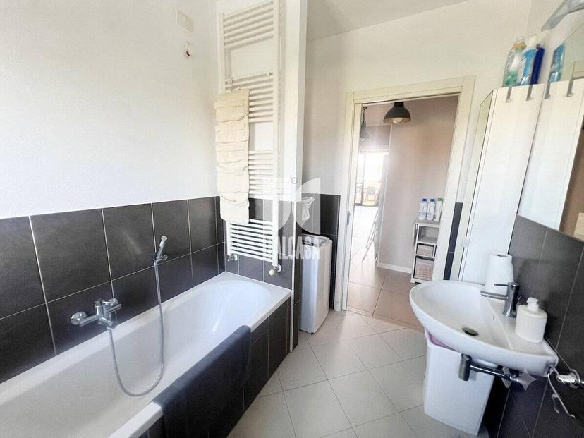 Trilocale via Ferruccio Parri, Eremo, Curtatone — foto 12 di 23