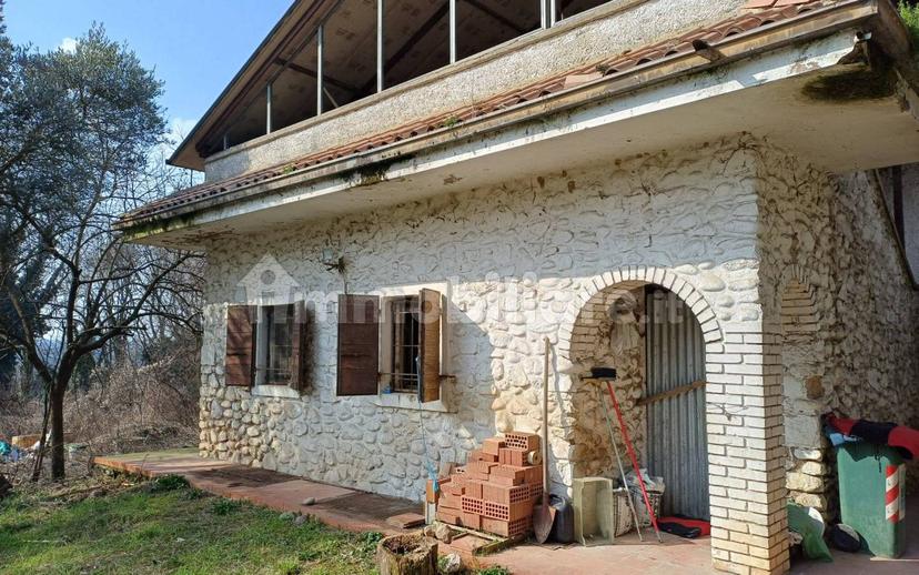 Cascina via Dolci, Dolci, Peschiera del Garda — foto 3 di 10