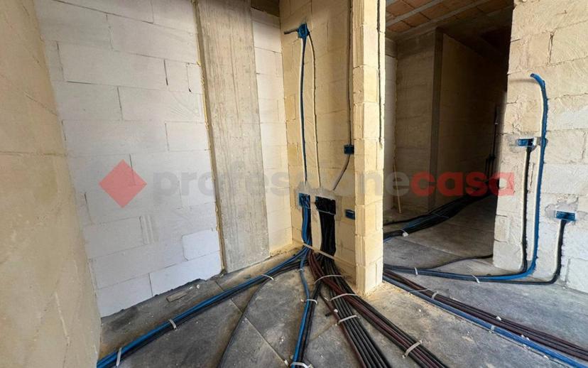 Quadrilocale via Napoli , Snc, Centro, Pulsano — foto 16 di 22