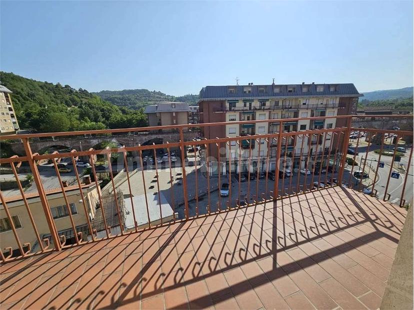 Trilocale quinto piano, Centro, Ceva — foto 11 di 17