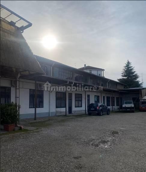 Rustico via Arconate, San Michele, Busto Arsizio — foto 2 di 6