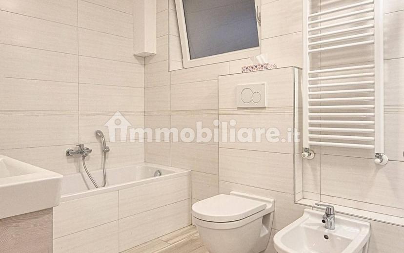 Trilocale via San Pietro, Centro, Bolzano — foto 12 di 16