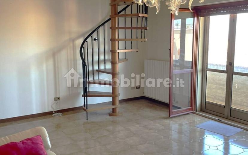 Appartamento buono stato, terzo piano, Acquaviva Picena — foto 24 di 35