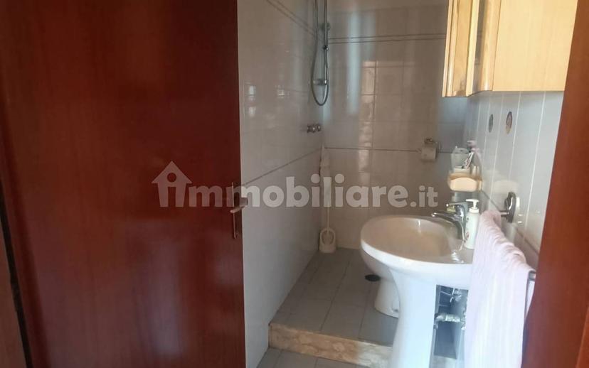 Appartamento buono stato, terzo piano, Acquaviva Picena — foto 12 di 35