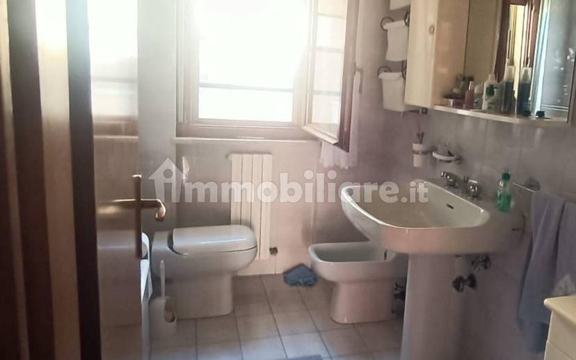 Appartamento buono stato, terzo piano, Acquaviva Picena — foto 16 di 35