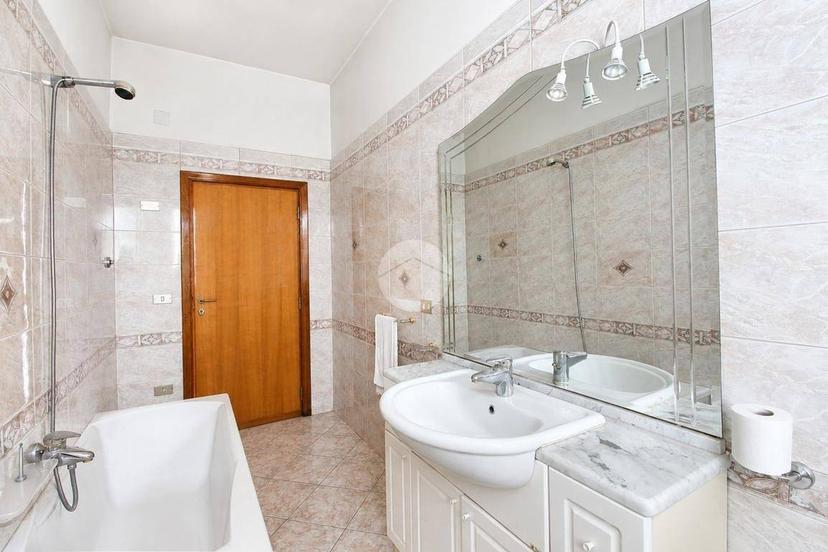 Appartamento via Val Tiberina 54, Porto d'Ascoli, San Benedetto del Tronto — foto 23 di 24