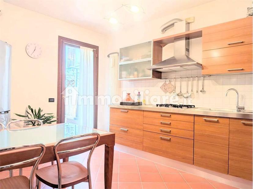 Villa a schiera via Capitello di Sotto, 15, Centro, Marano Vicentino