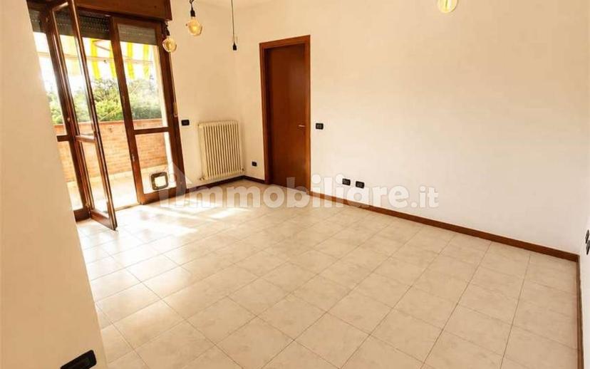 Trilocale buono stato, secondo piano, Orologio, Reggio Emilia — foto 7 di 16