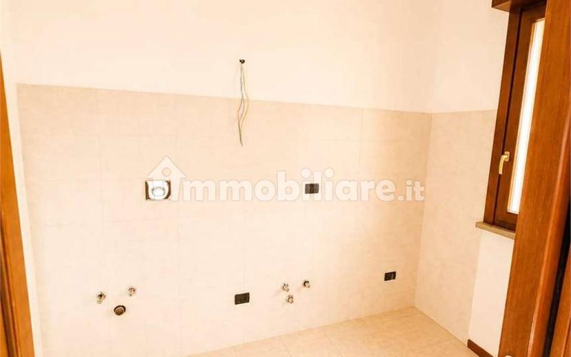 Trilocale buono stato, secondo piano, Orologio, Reggio Emilia — foto 16 di 16