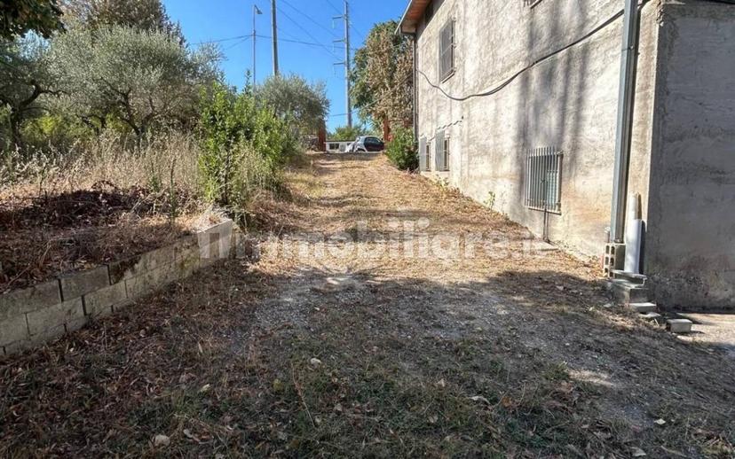 Terratetto unifamiliare via Umbria 65, Sambuceto, San Giovanni Teatino — foto 4 di 120