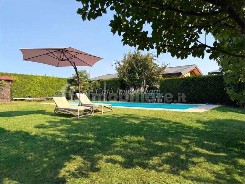 Villa unifamiliare, ottimo stato, 481 m², Agrate, Agrate Conturbia — foto 28 di 37