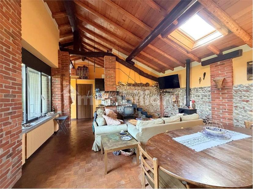 Villa unifamiliare, ottimo stato, 481 m², Agrate, Agrate Conturbia — foto 35 di 37