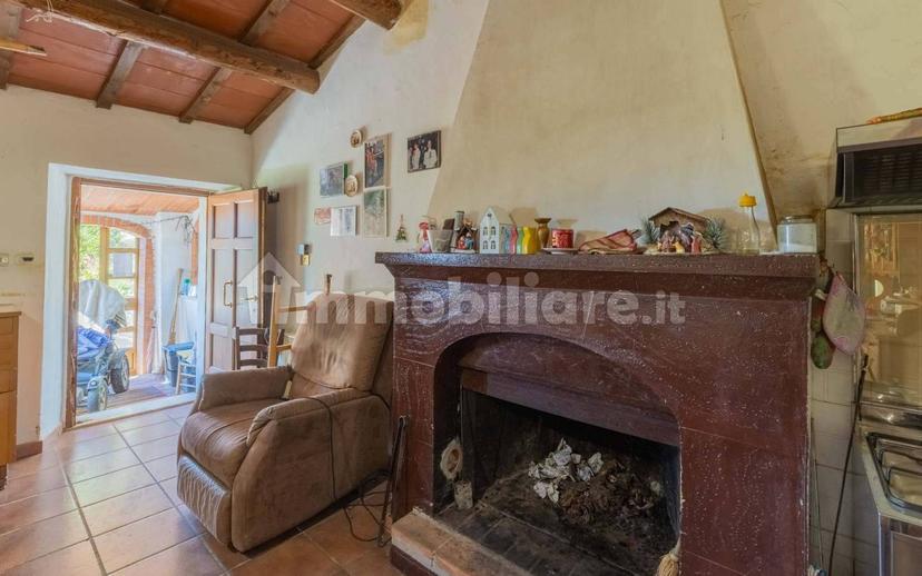 Casale via Ripette, Casperia — foto 3 di 33