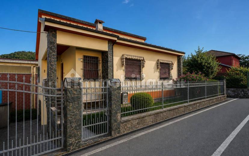 Villa unifamiliare via Vittorio Veneto, Ponti — foto 12 di 32