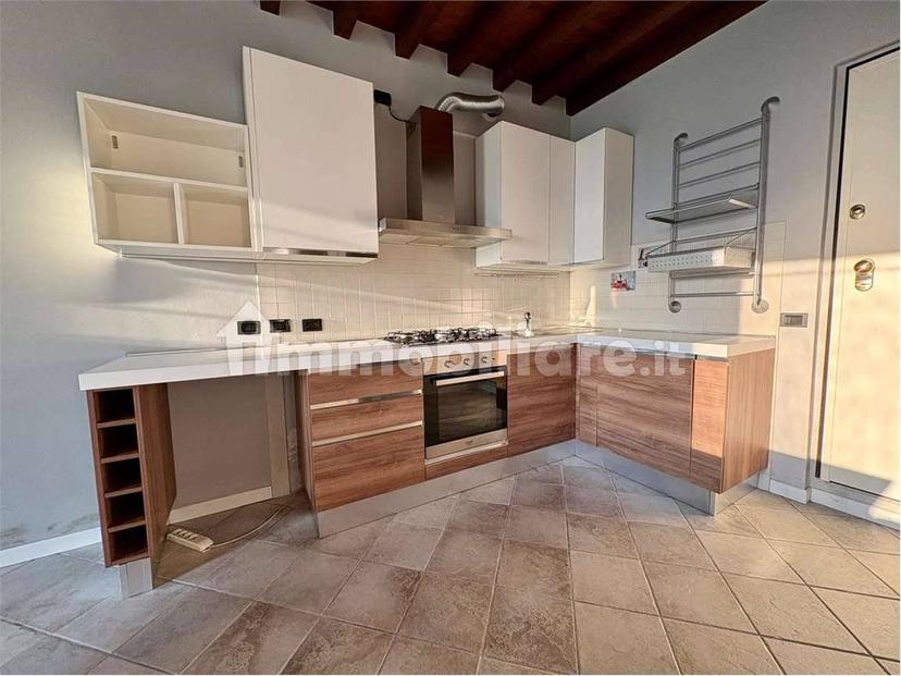 Monolocale ottimo stato, Centro, San Felice del Benaco — foto 3 di 7