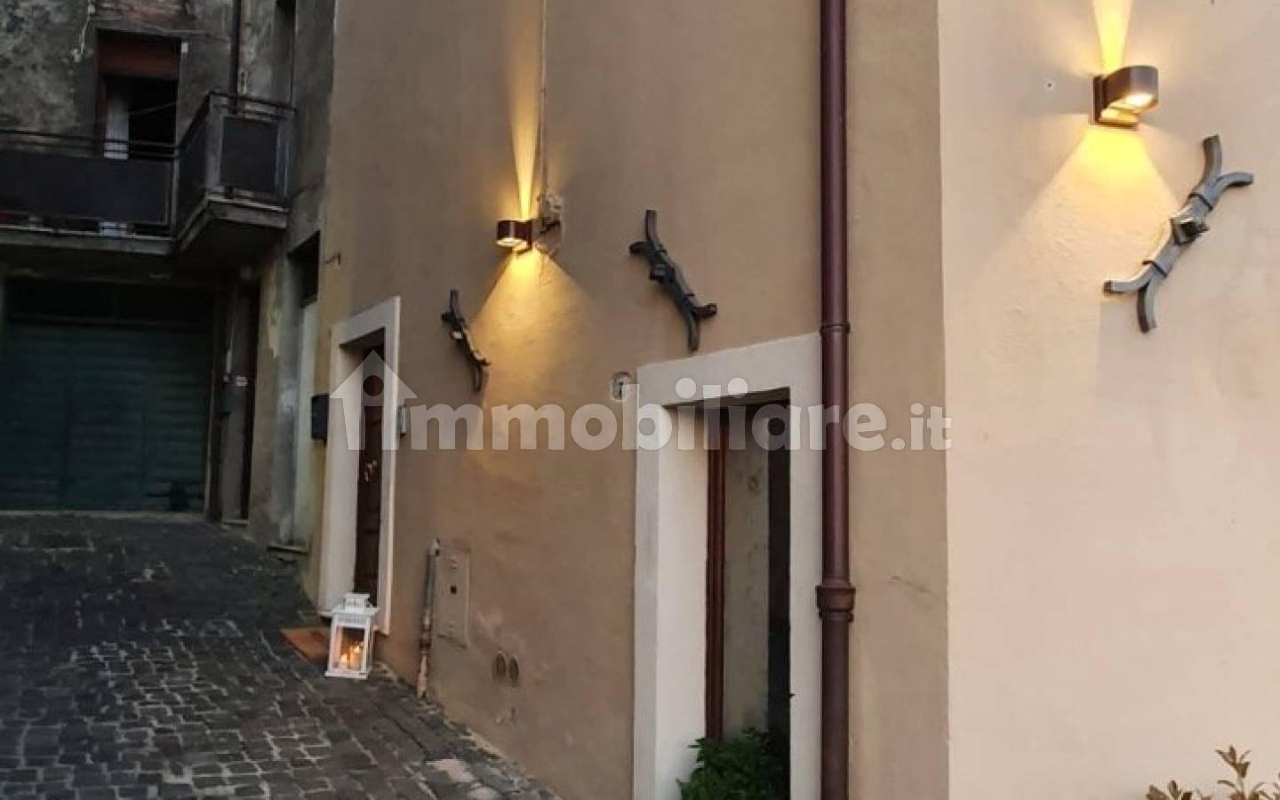 Terratetto unifamiliare via della Chiesa 5, Quadrelli, Montecastrilli