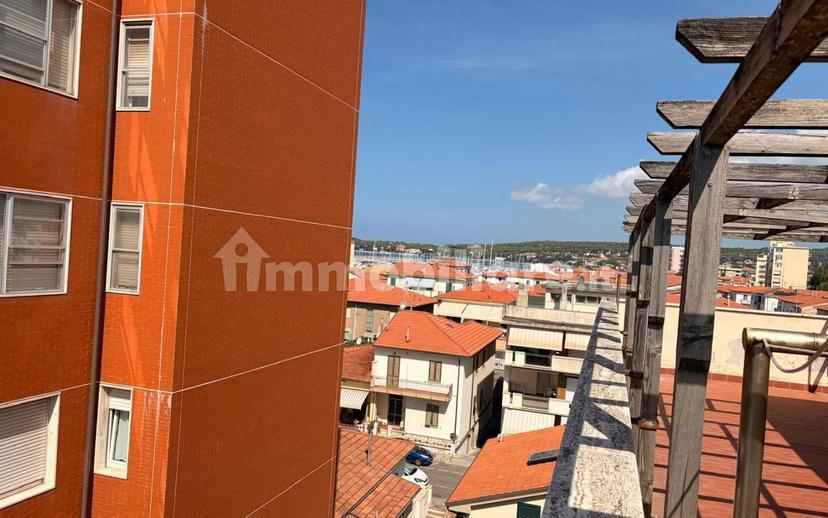 Appartamento ottimo stato, su più livelli, Rosignano Solvay, Rosignano Marittimo — foto 2 di 21