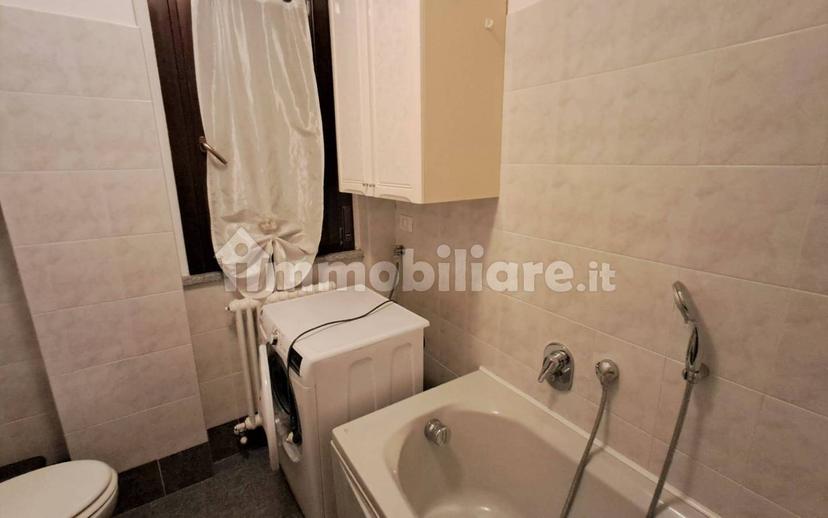 Trilocale via 11 Febbraio 24b, Semicentro, Cantù — foto 14 di 17