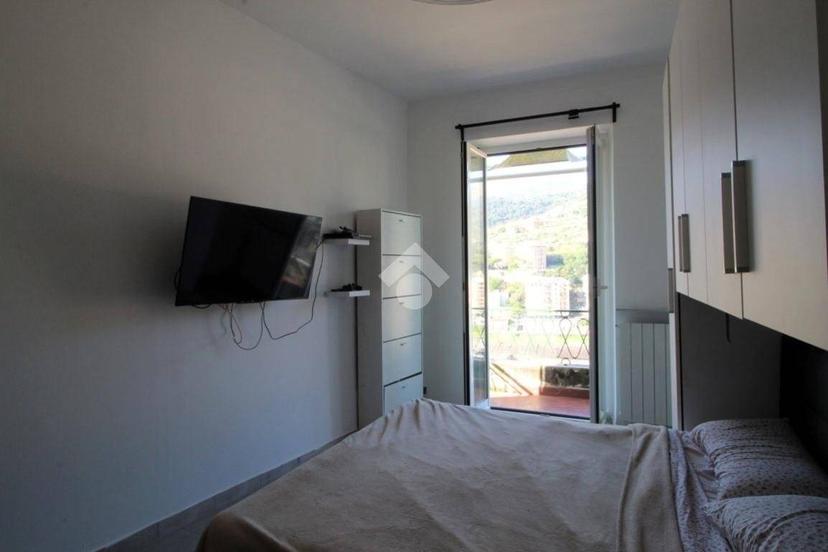 Bilocale via Terpi 20, Molassana, Genova