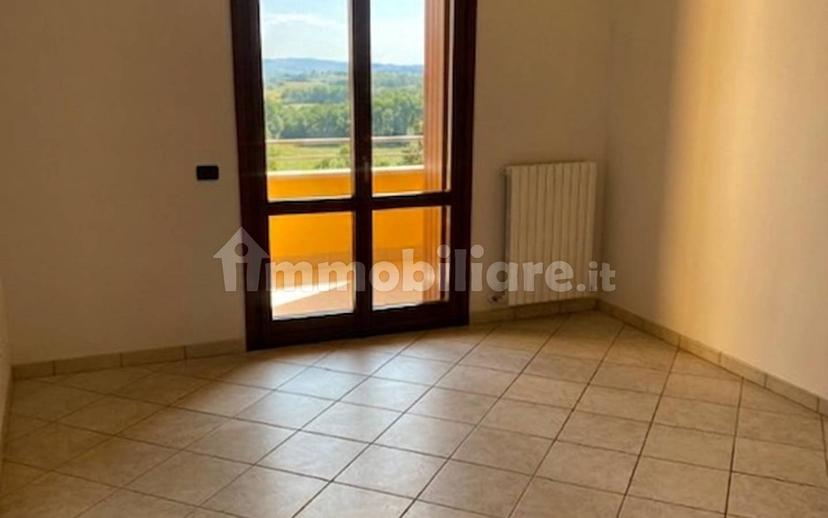 Bilocale ottimo stato, primo piano, Gualtieri — foto 7 di 8