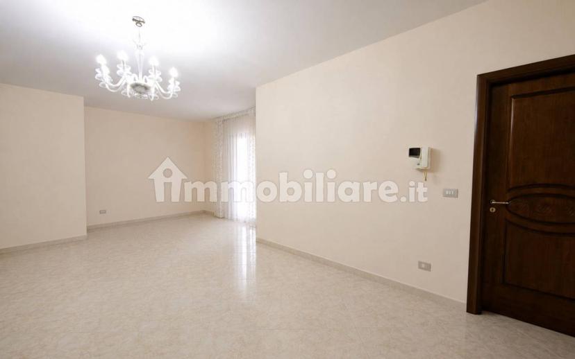 Quadrilocale buono stato, secondo piano, Casapulla — foto 12 di 13
