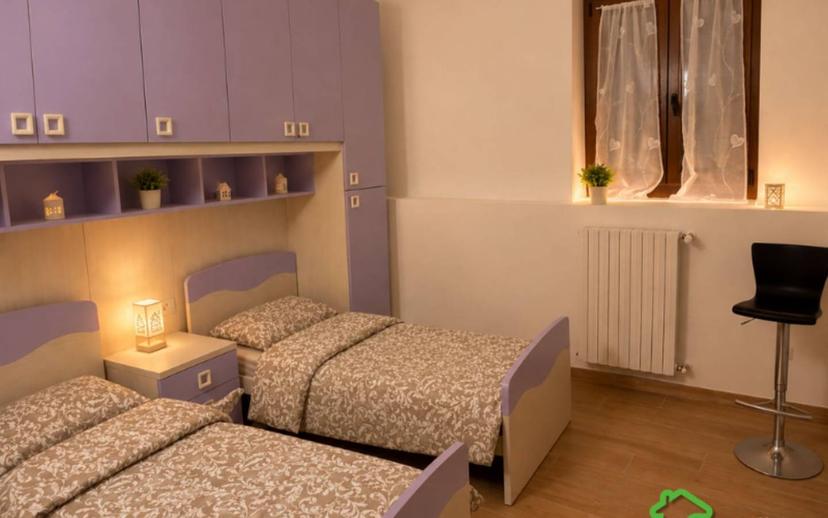 Trilocale via Giuseppe Garibaldi 20, Centro, Padenghe sul Garda — foto 15 di 28