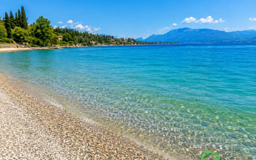 Trilocale via Giuseppe Garibaldi 20, Centro, Padenghe sul Garda — foto 11 di 28