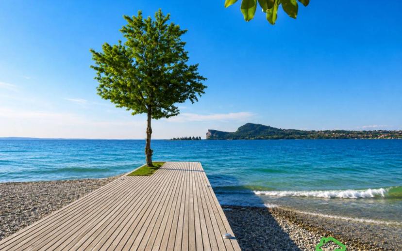 Trilocale via Giuseppe Garibaldi 20, Centro, Padenghe sul Garda — foto 16 di 28