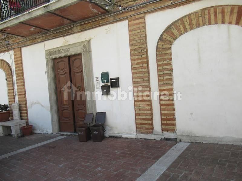Quadrilocale piazza Giuseppe d'Albenzio 15, Centro, Spoltore — foto 5 di 32
