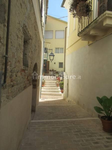 Quadrilocale piazza Giuseppe d'Albenzio 15, Centro, Spoltore — foto 4 di 32