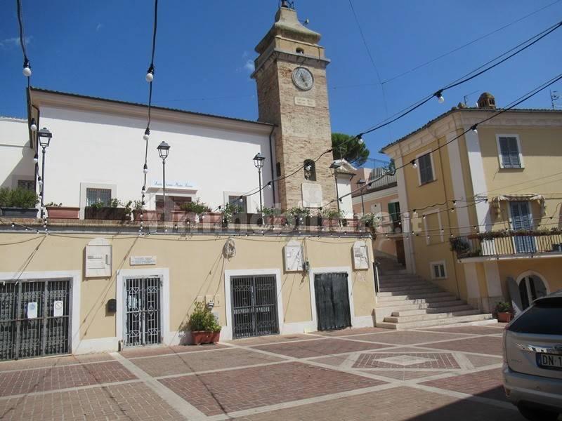 Quadrilocale piazza Giuseppe d'Albenzio 15, Centro, Spoltore — foto 16 di 32