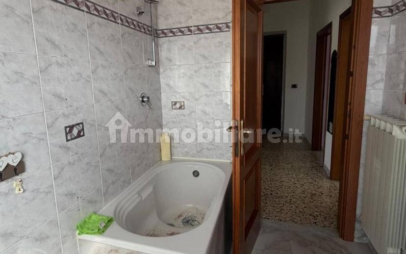 Trilocale via Gabieno Sabino, Passo Corese, Fara in Sabina — foto 4 di 6