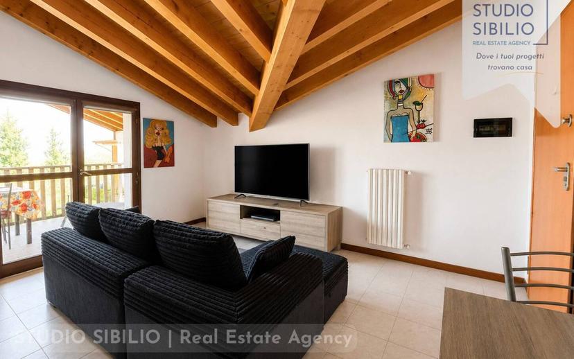 Mansarda ottimo stato, 72 m², Bagnolo San Vito — foto 5 di 16