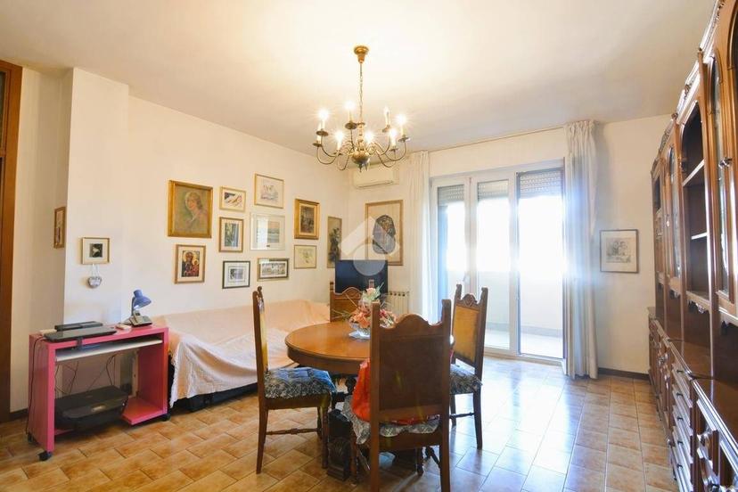 Trilocale via Piemonte 11, Centro, Bernareggio — foto 19 di 29