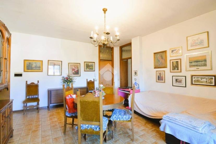 Trilocale via Piemonte 11, Centro, Bernareggio — foto 10 di 29