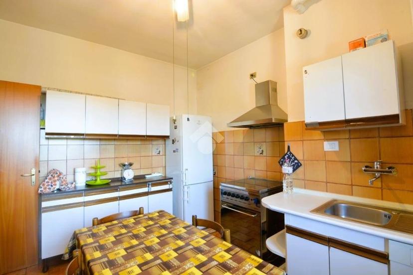 Trilocale via Piemonte 11, Centro, Bernareggio — foto 24 di 29