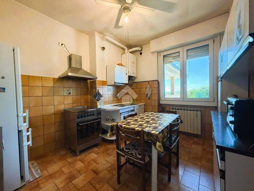 Trilocale via Piemonte 11, Centro, Bernareggio — foto 5 di 29