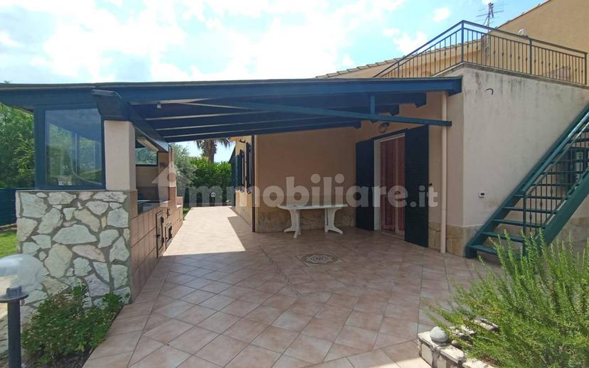 Villa bifamiliare viale San Francesco 37, Campofelice di Roccella — foto 3 di 31