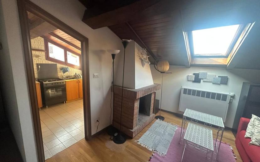 Mansarda via Cesare Battisti 29, Centro Storico, Bologna — foto 7 di 13