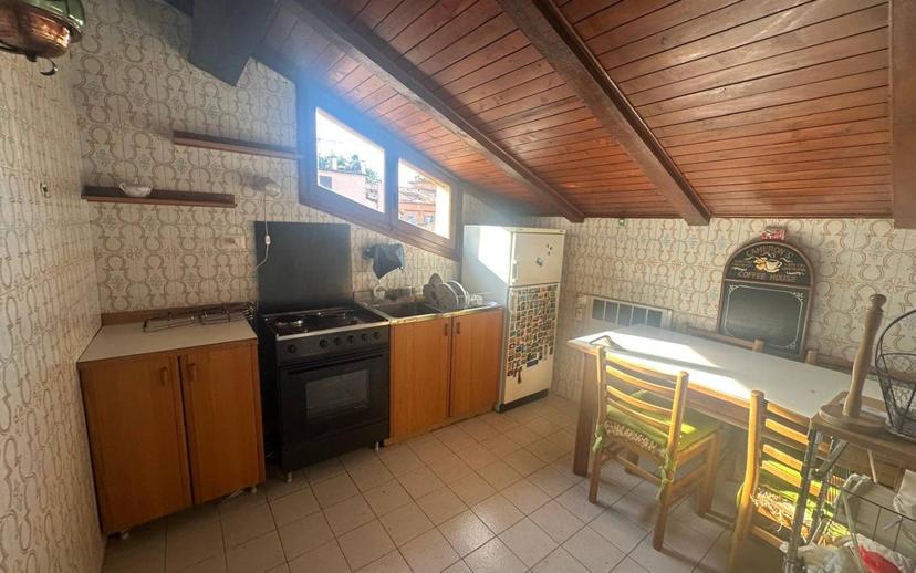 Mansarda via Cesare Battisti 29, Centro Storico, Bologna — foto 8 di 13