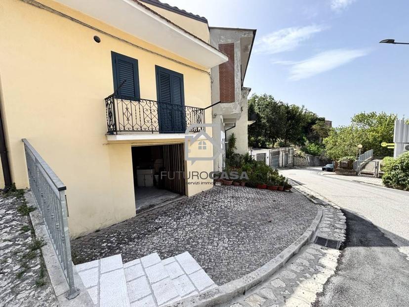 Terratetto unifamiliare via Porta Sant'Anna 136, Zungoli — foto 6 di 21