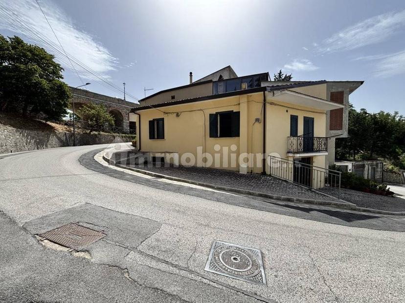 Terratetto unifamiliare via Porta Sant'Anna 136, Zungoli — foto 18 di 21