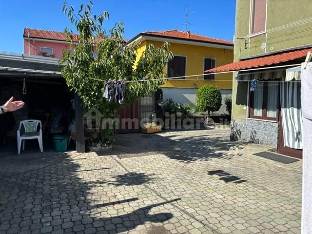 Villa bifamiliare Strada Longorio 3, Corso Genova, Esselunga, Vigevano — foto 17 di 24