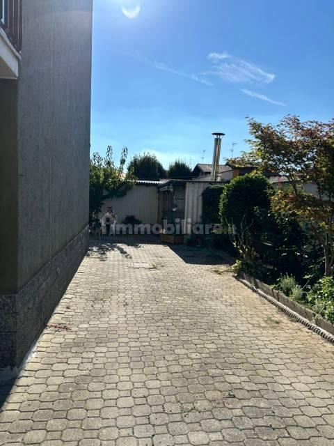 Villa bifamiliare Strada Longorio 3, Corso Genova, Esselunga, Vigevano — foto 5 di 24