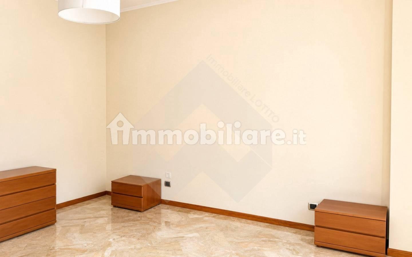 Trilocale via Vittorio Alfieri 37a, Sacro Cuore - Via Corato, Andria
